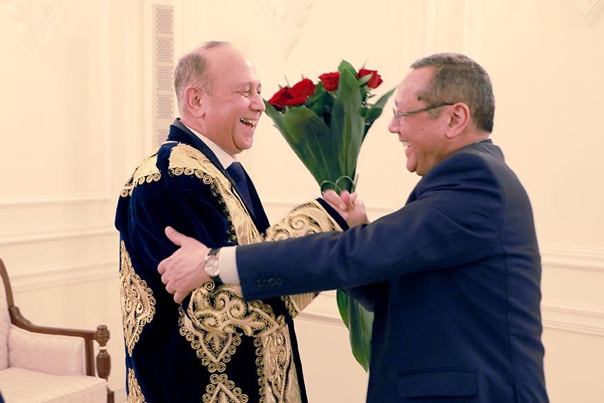 Шарофиддин Назаровни табриклаймиз!