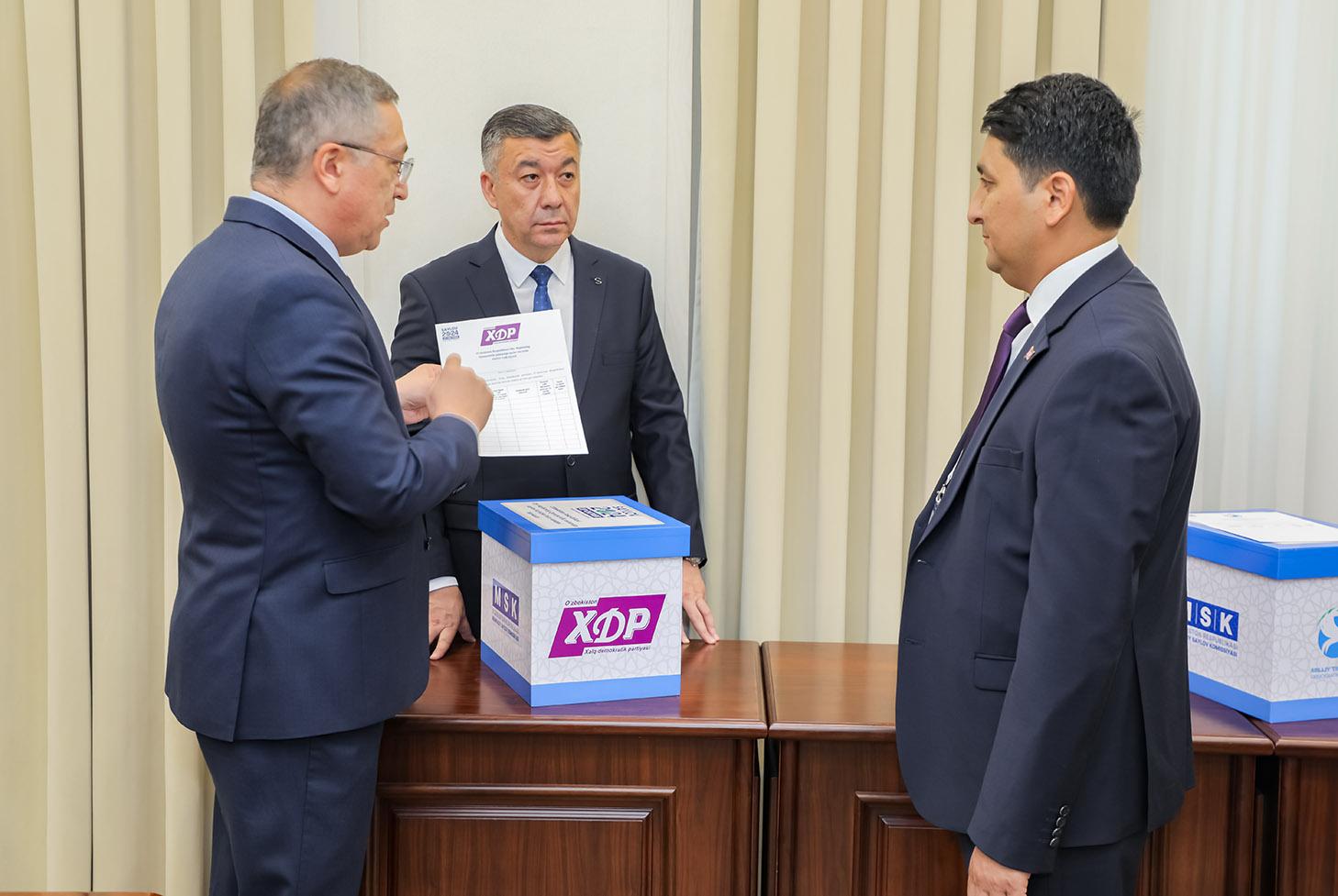 The authorized representative of the People’s Democratic Party received signature sheets