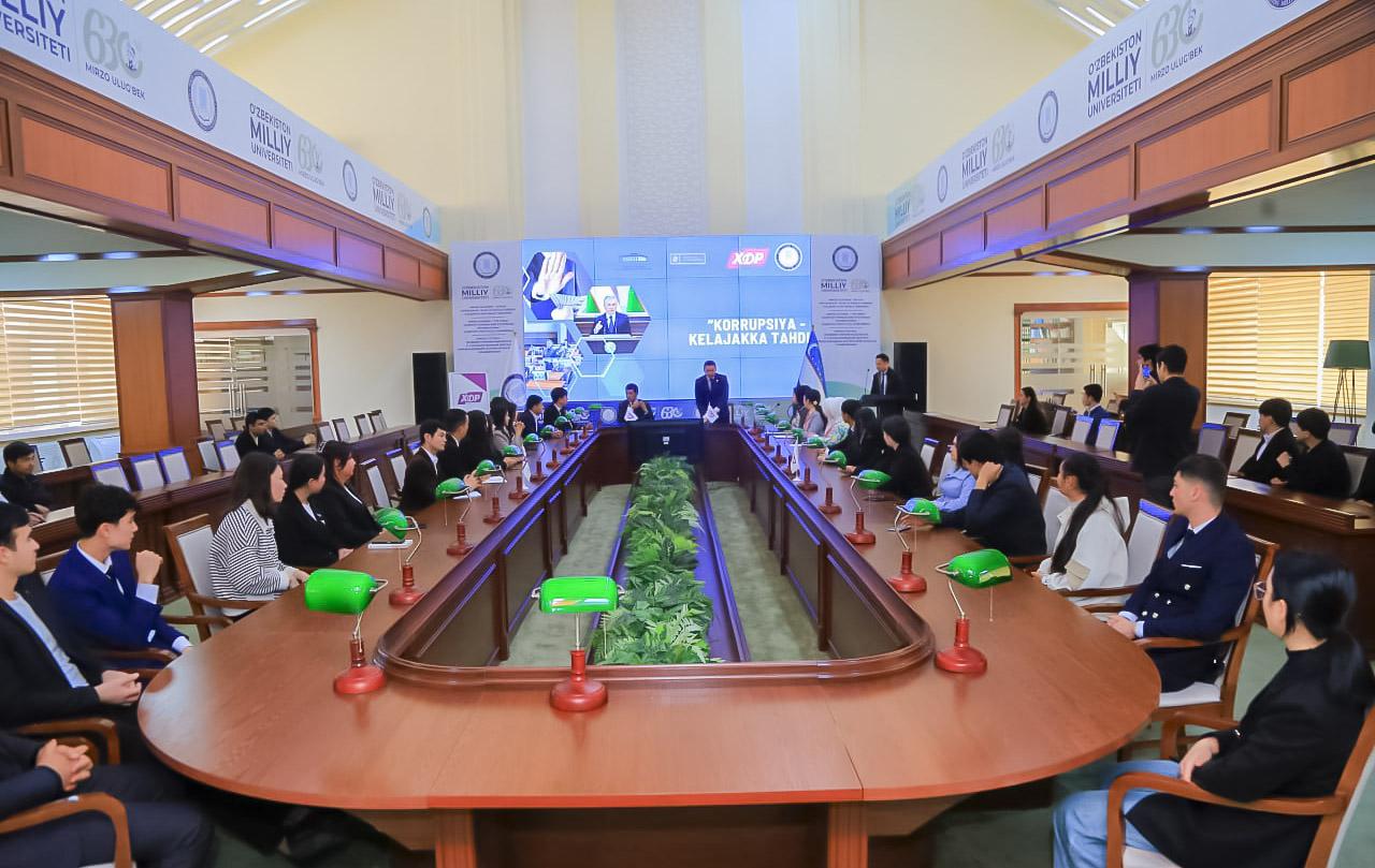 A round table on the topic “Corruption – a threat to the future” was held.