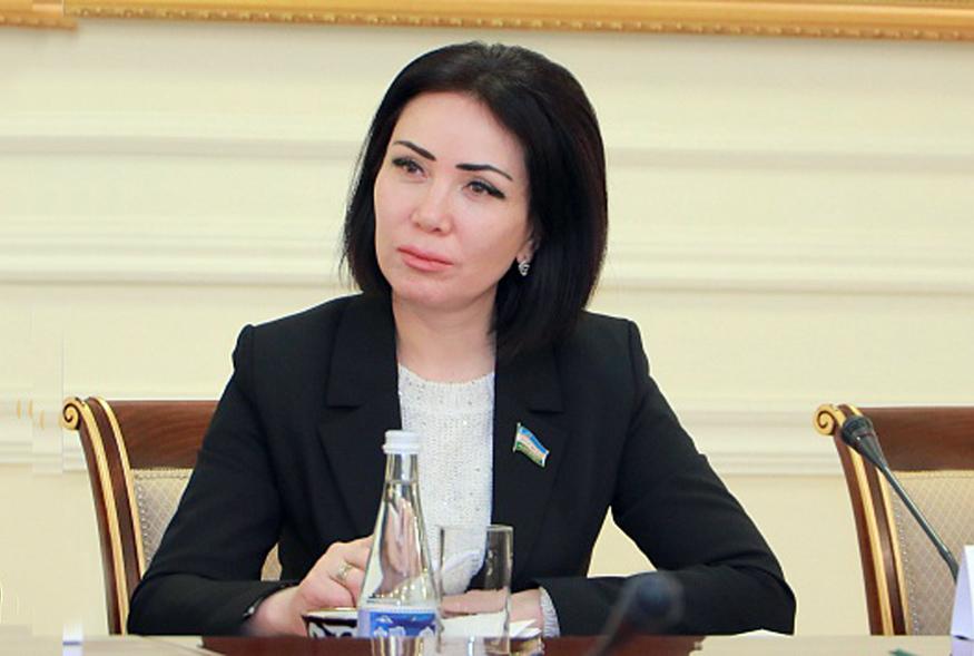 Уйда қолиб, оила даврасида бўлишни ҳам ғанимат ва яхши имконият деб билиш керак