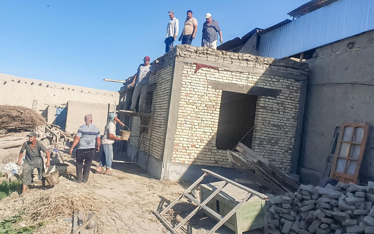 Deputat ko‘magi bilan muhtoj oilaning uyi tiklandi