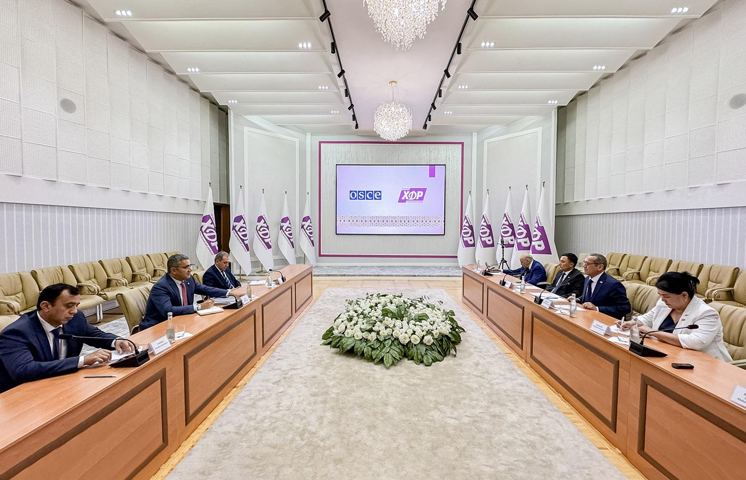 YEXHTning Demokratik institutlar va inson huquqlari bo‘yicha byurosi vakillari bilan uchrashuv