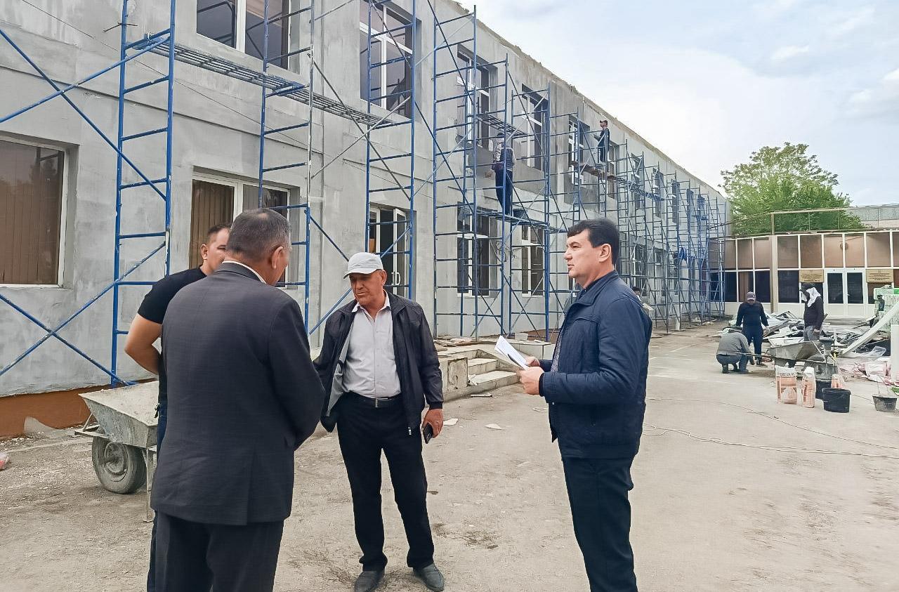 Jizzax shahrida infratuzilma loyihalari ijrosi o‘rganildi