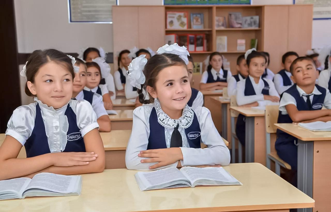 Yangi o‘quv yili bilan qutlaymiz!
