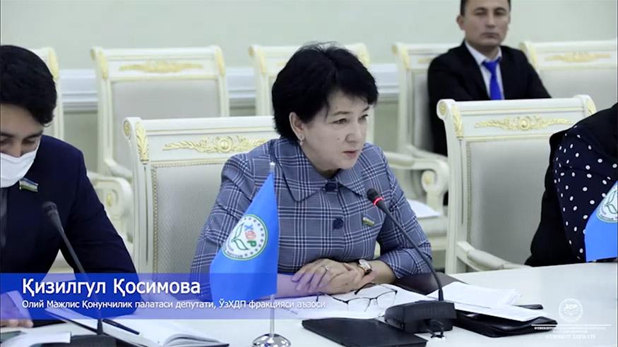 Депутат Қизилгул Қосимова: "Хорижга ўқишга жўнатишда халққа ёрдами тегадиган мутахассисликларни танлаш керак"(видео)