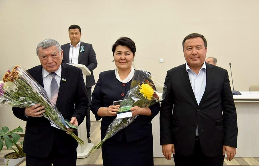 Партиядошларимиз “Маънавият фидойиси” кўкрак нишони билан тақдирланди