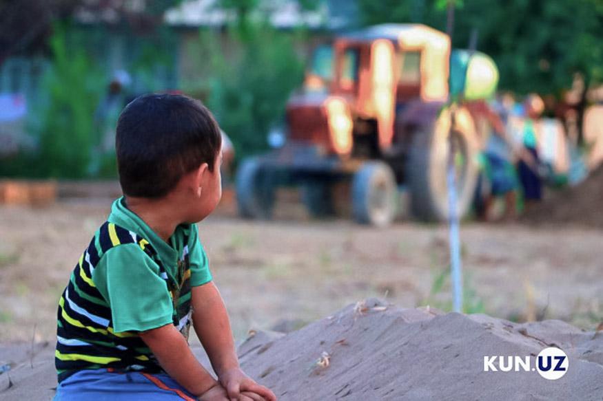 Kun.uz: Kam ta’minlangan oilalarga bolalar nafaqasi va yordam to‘lash uchun 10 trln so‘mdan ortiq mablag‘ ajratiladi