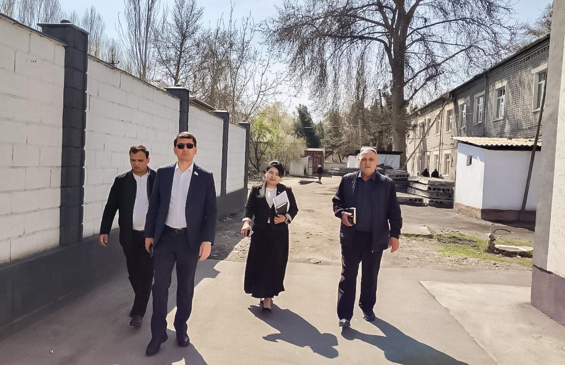Депутат тиббиёт бирлашмасида ўрганиш ишларини ўтказди