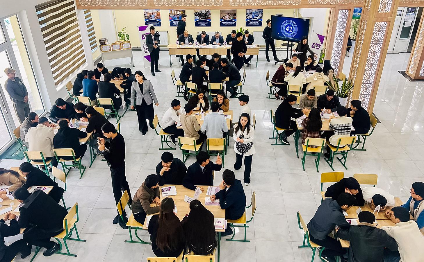 Yoshlarning siyosiy bilimini oshirishga qaratilgan “Zakovat” turniri bo‘lib o‘tdi