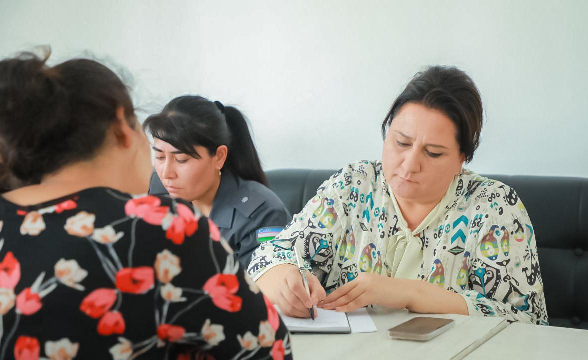 Buxoroda ijtimoiy yotoqxonada yashovchi xotin-qizlar bilan ochiq muloqot o‘tkazildi
