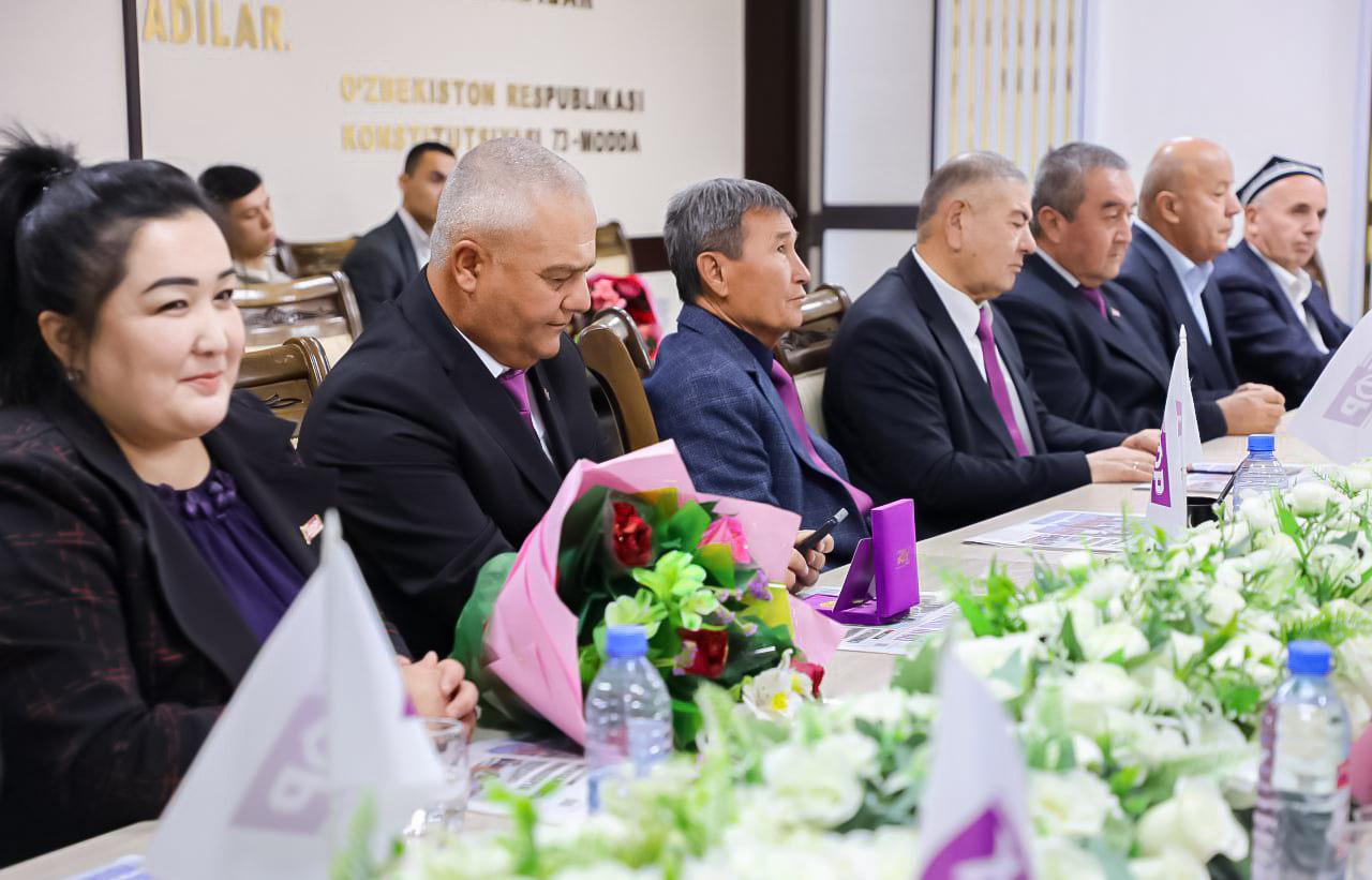 Навоий вилоятида партиянинг 34 йиллиги муносабати билан тадбир