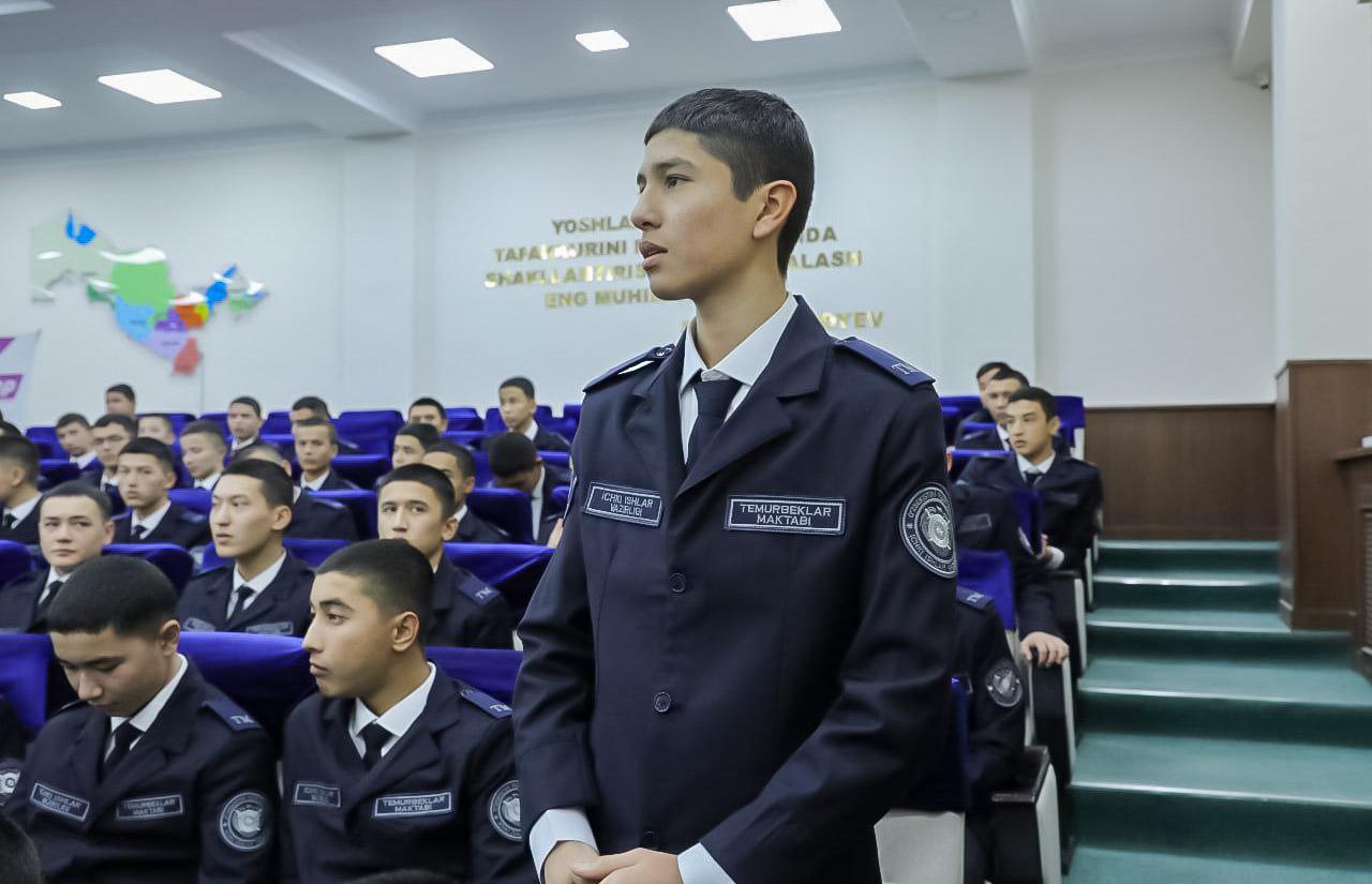 Konstitutsiyaning 33 yilligiga bag‘ishlab Nukusda yoshlar bilan huquqiy muloqot o‘tkazildi