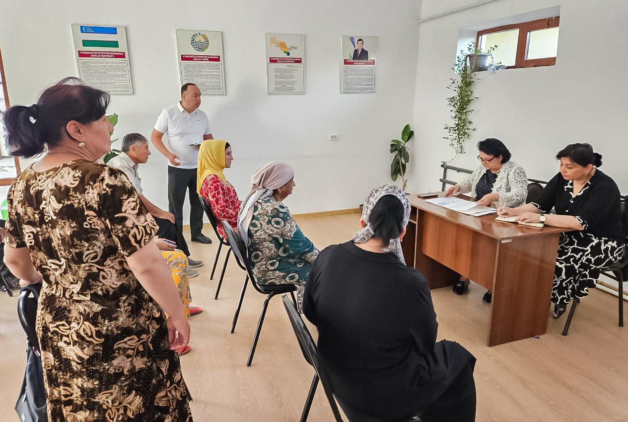 Deputat “Kambag‘allikdan farovonlik sari” dasturi ijrosini o‘rgandi