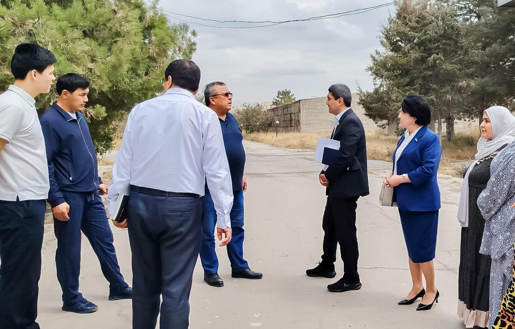 Toshkent viloyatida korxona ishchilarining murojaati o‘rganildi