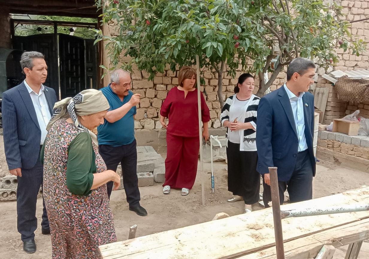 Hududlardagi dolzarb muammolar joyiga chiqib o‘rganilmoqda