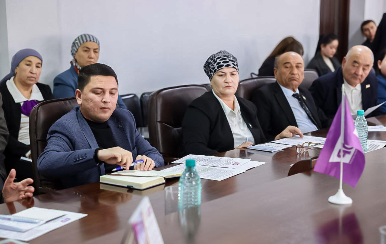 Jizzax viloyatidagi ijtimoiy xizmatlar holati muhokama qilindi