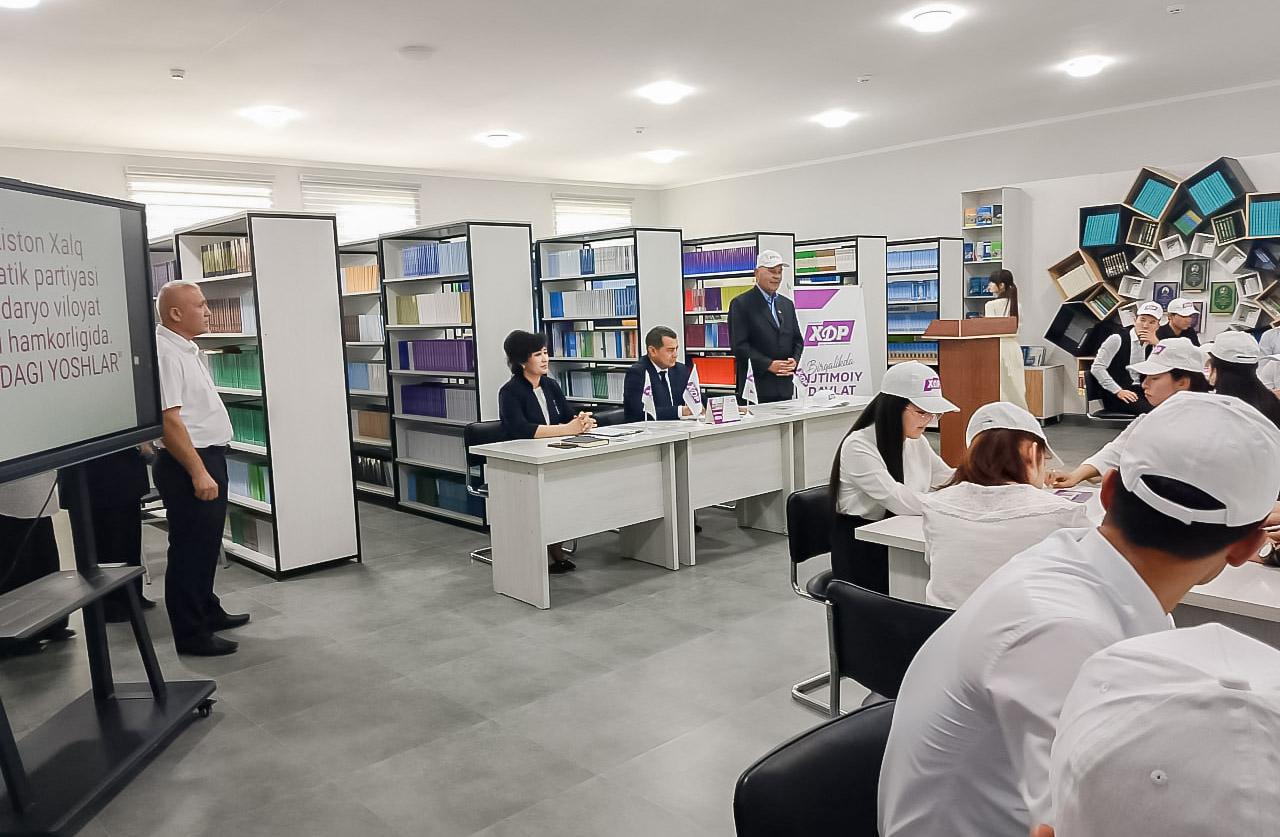 Shahrisabzda “Siyosatdagi yoshlar” intellektual turniri o‘tkazildi