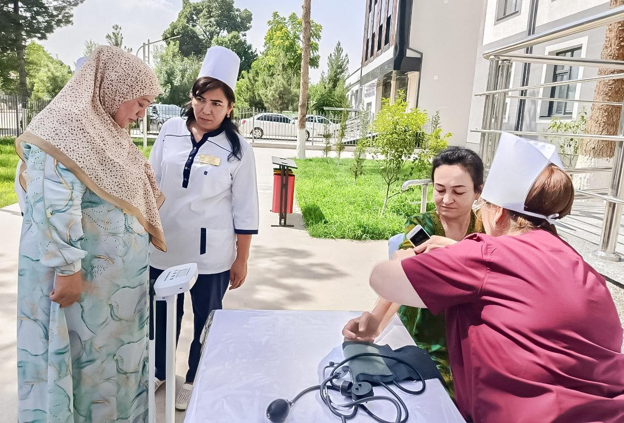 Qarshida bepul tibbiy ko‘rik tashkil etildi