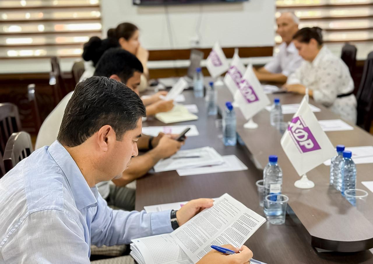 Jamoatchilik eshituvida sog‘liqni saqlash tizimi muhokama qilindi