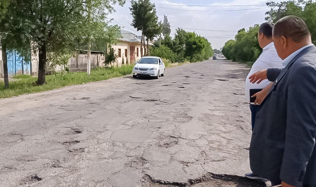 Маҳалла ички йўллари ҳолати депутат томонидан ўрганилди