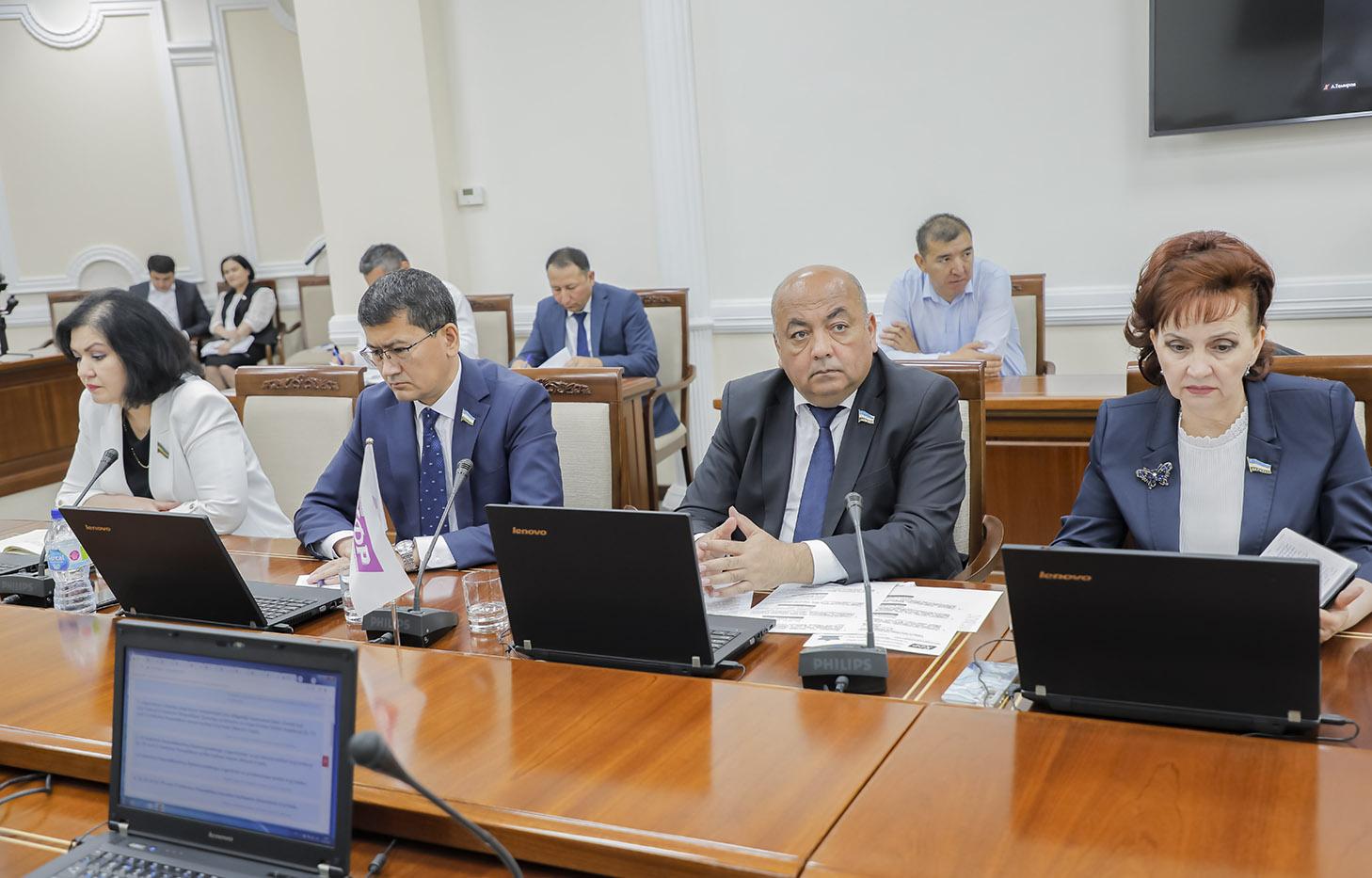 Парламентда конструктив мулоқот асослари кенгаймоқда