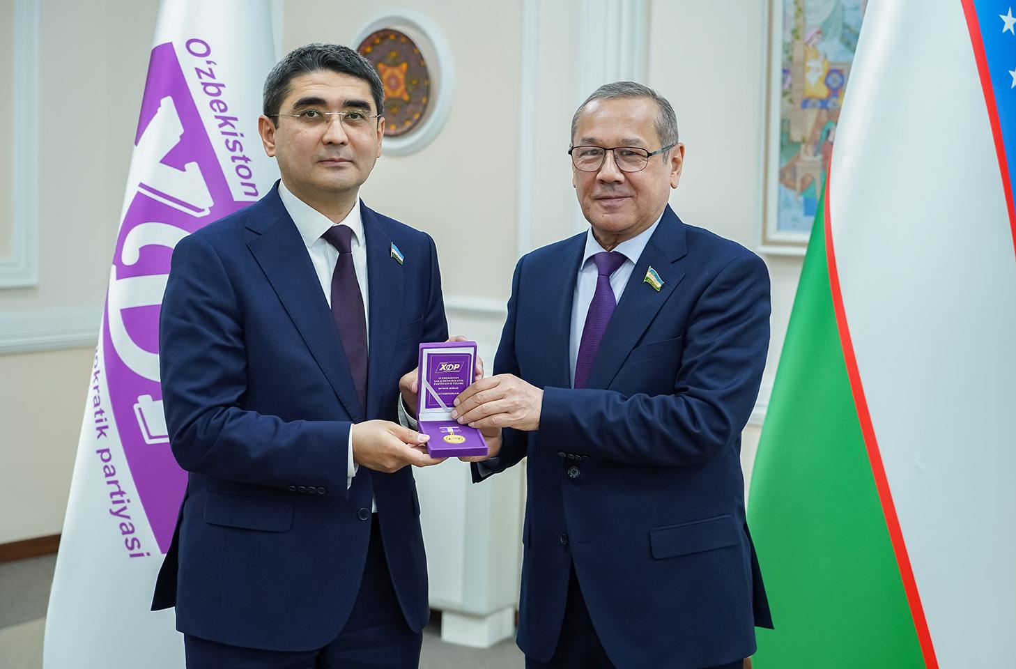 Partiya dasturiy maqsadlariga xizmat qiliş – asosiy mas’uliyat