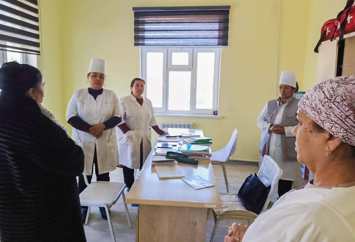 Депутат аҳолига кўрсатилаётган тиббий хизматлар сифатини ўрганди