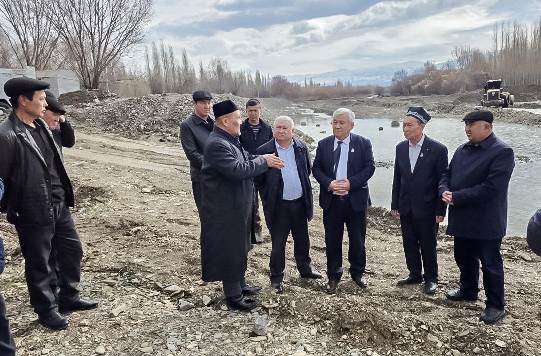 Депутатимиз мактаблар инфратузилмасидаги муаммоларни ўрганди