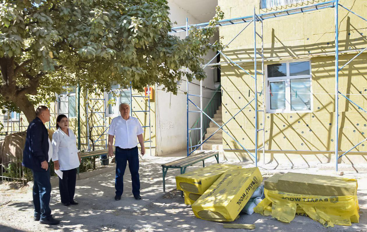 Ko‘p qavatli uylarning mavsumga tayyorgarligi o‘rganildi