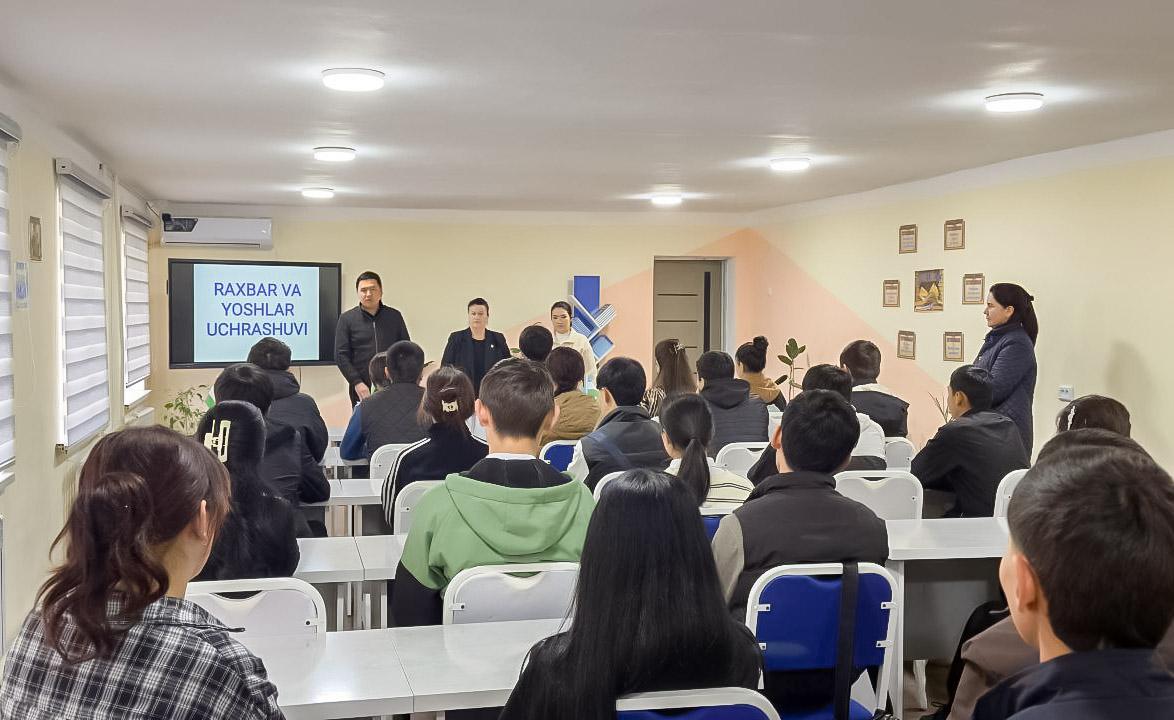 Депутат ёшлар билан очиқ мулоқот ўтказди