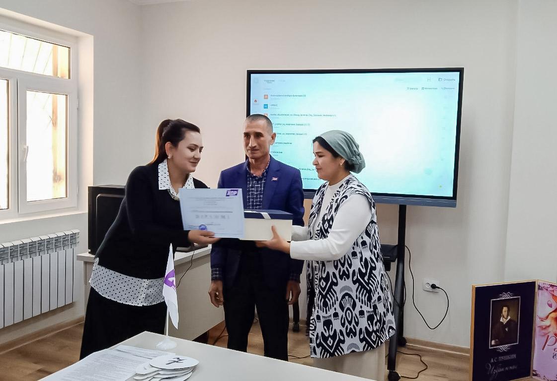 Yuqori Chirchiq tumanida “Siyosatchi ayol–2025” ko‘rik-tanlovi o‘tkazildi
