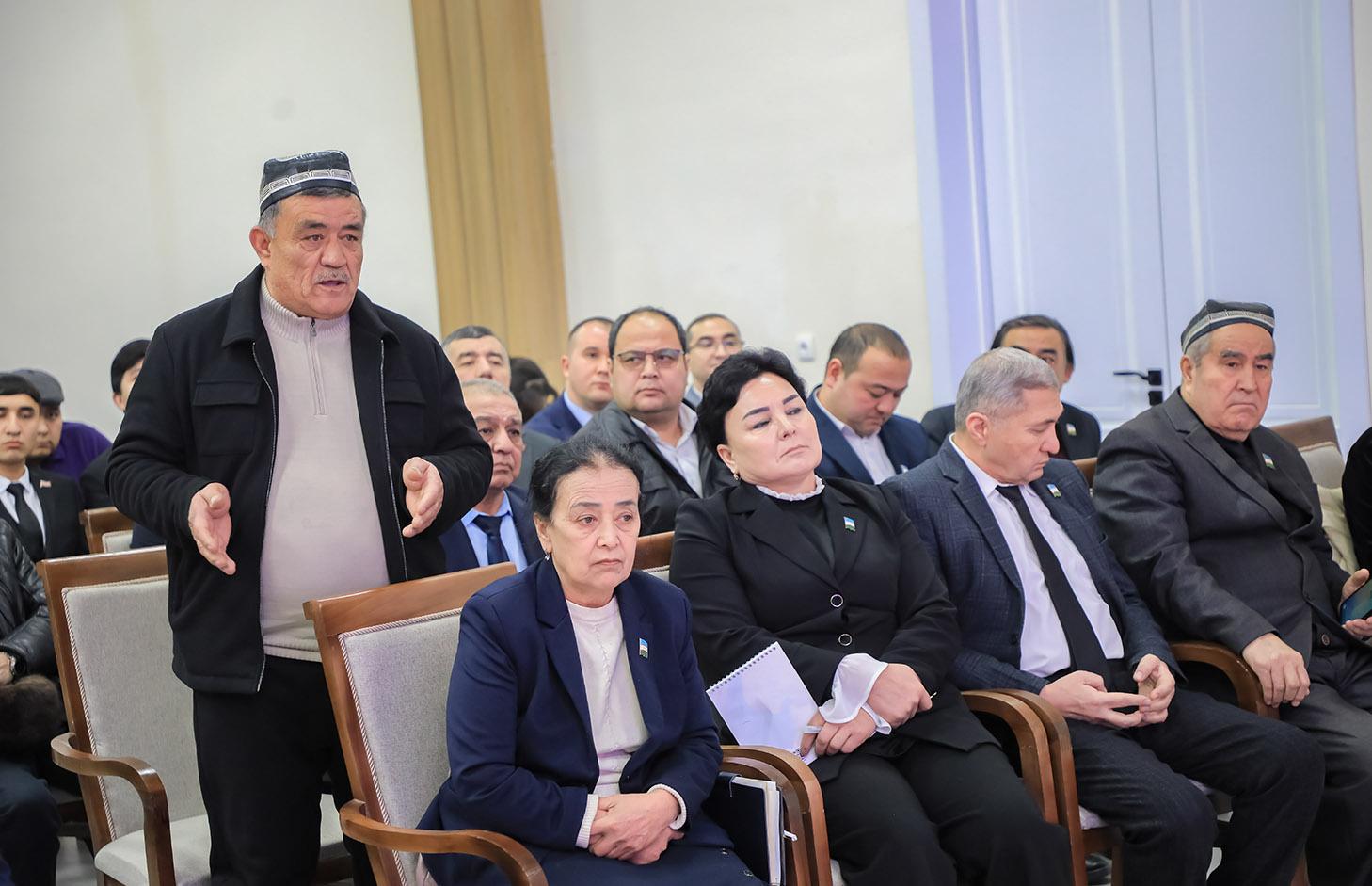 Farg‘ona viloyatidagi maktablarning ichimlik suvi ta’minoti va sanitariya-gigiyena infratuzilmasi muhokama qilindi