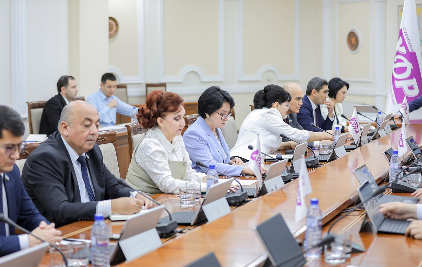 Tadbirkorlar huquqi va davlat xaridlarida shaffoflik masalalari XDP fraksiyasi diqqat markazida