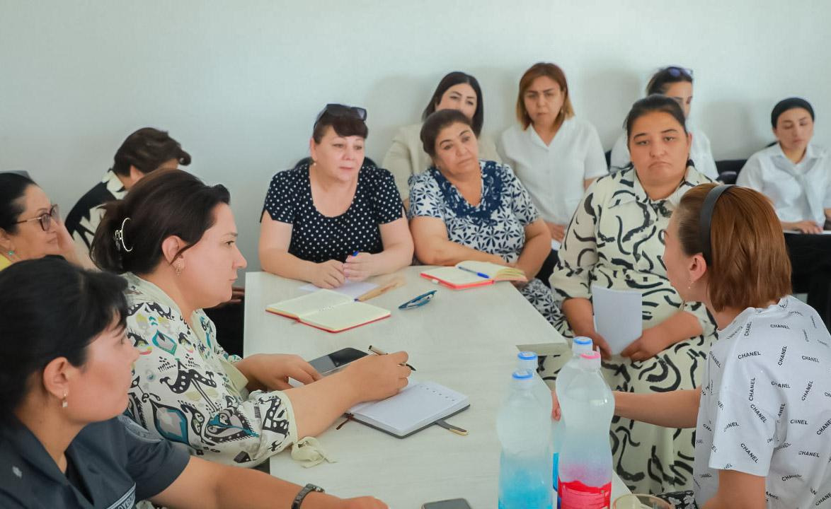 Buxoroda ijtimoiy yotoqxonada yashovchi xotin-qizlar bilan ochiq muloqot o‘tkazildi