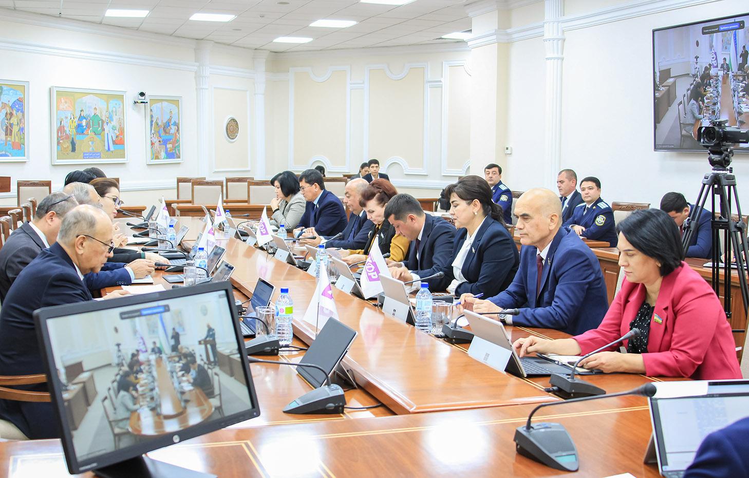 Фуқаролар манфаатлари қонунчиликнинг устувор йўналиши бўлиши керак