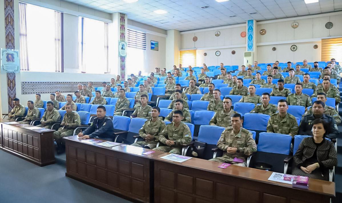 ХДП номзоди поплик сайловчилар ҳузурида