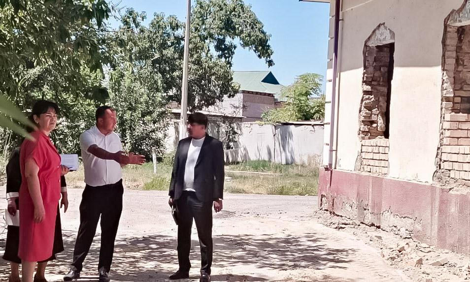Мирзачўлда аҳолига кўрсатилаётган тиббий хизмат сифати ўрганилди