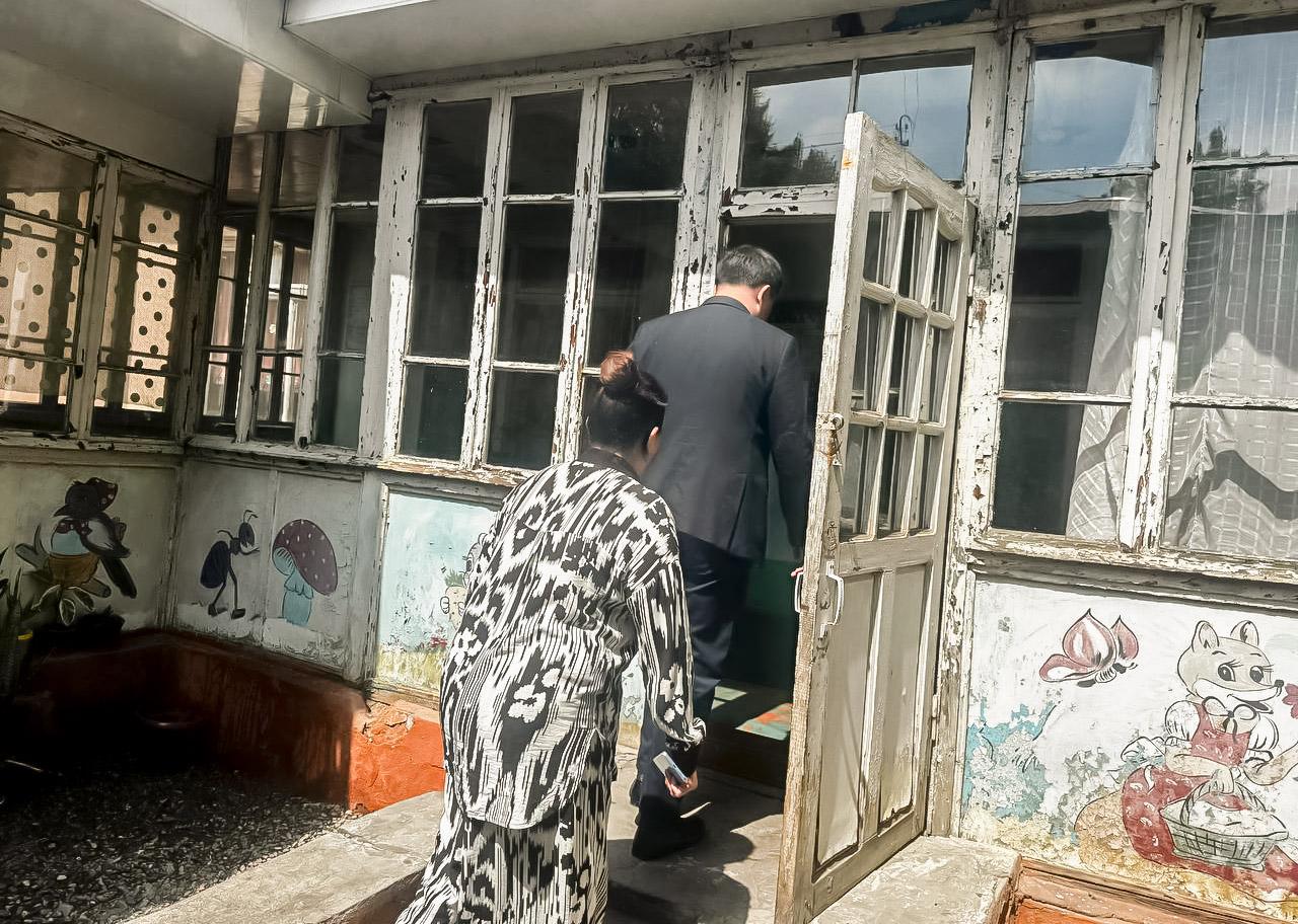 Izboskan tumanidagi bog‘cha holati belgilangan standartlarga to‘g‘ri kelmaydi
