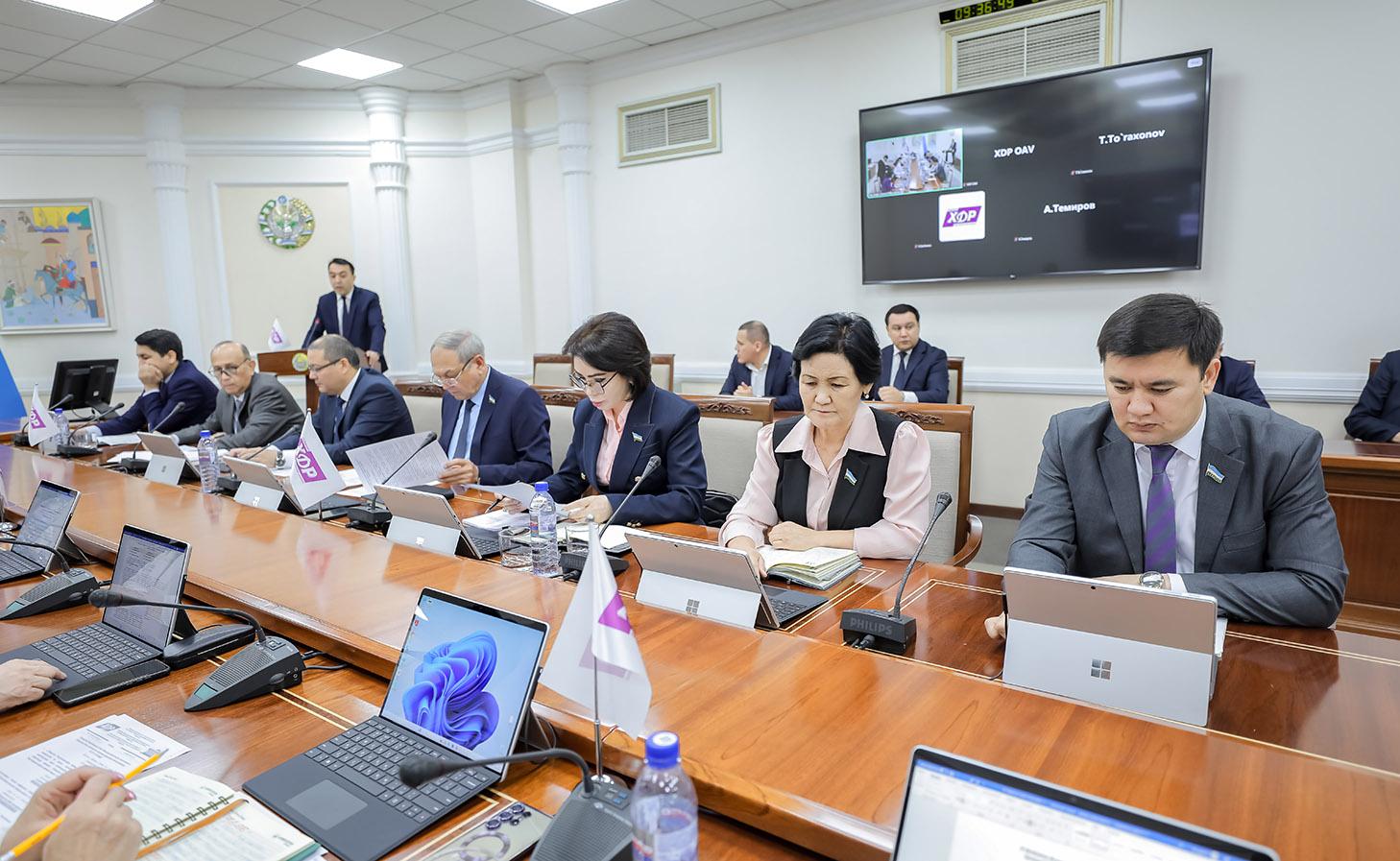 Tadbirkorlar huquqi va davlat xaridlarida shaffoflik masalalari XDP fraksiyasi diqqat markazida