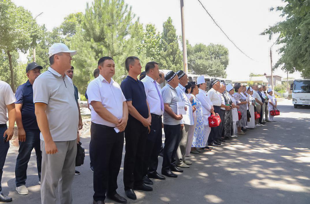 800 dona kitob tarqatildi