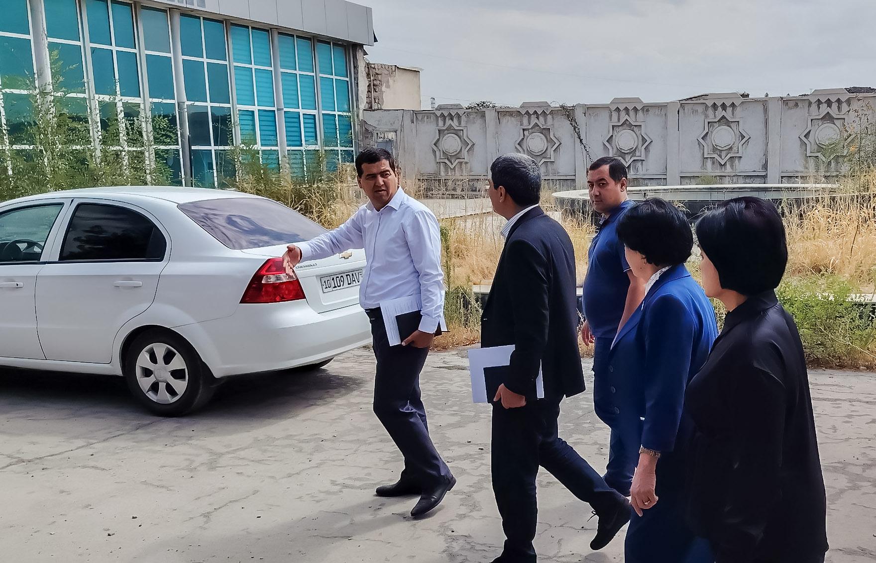 Toshkent viloyatida korxona ishchilarining murojaati o‘rganildi