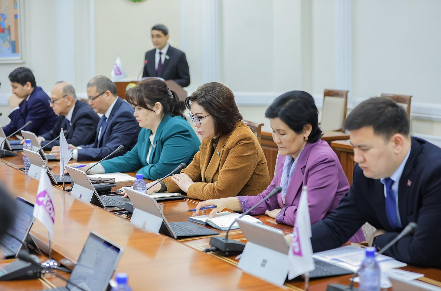 Qonunlarda fuqarolarning huquq va manfaatlari himoyasi ham, sanksiyalar ham aniq belgilanishi lozim