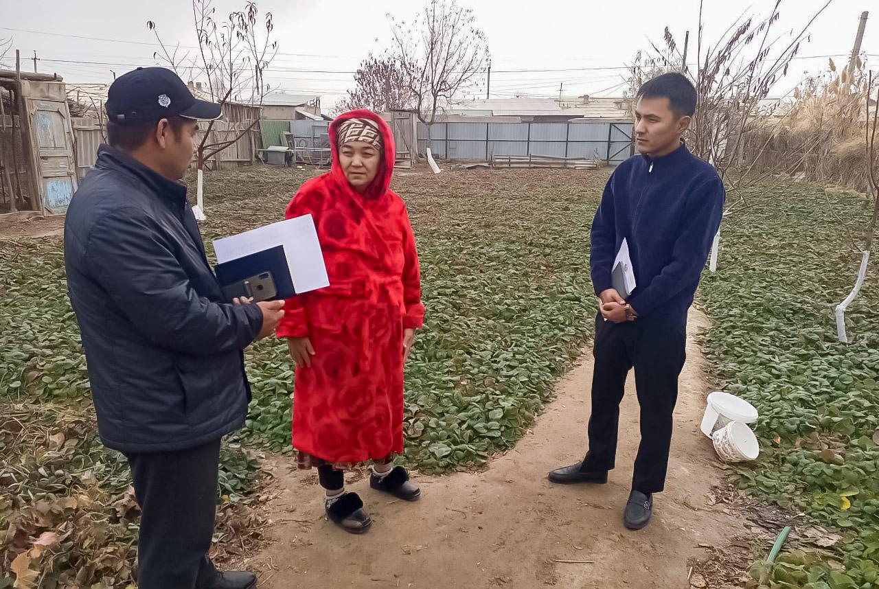 Тахиатошда “Камбағалликдан фаровонлик сари” дастури ижроси ўрганилди