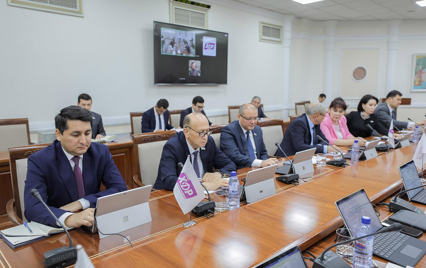 O‘zbekiston XDP fraksiyasi: qonunlar, avvalo, xalq manfaatlariga xizmat qilishi kerak