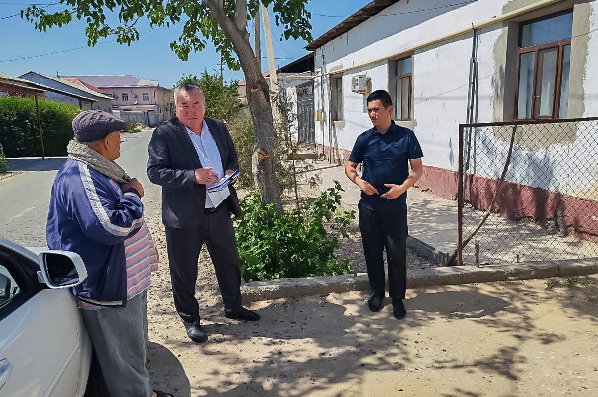“Bir mahalla – bir tashabbus” loyihasi doirasida nukusliklarning muammolari o‘rganildi