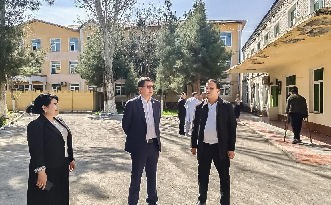 Депутат тиббиёт бирлашмасида ўрганиш ишларини ўтказди