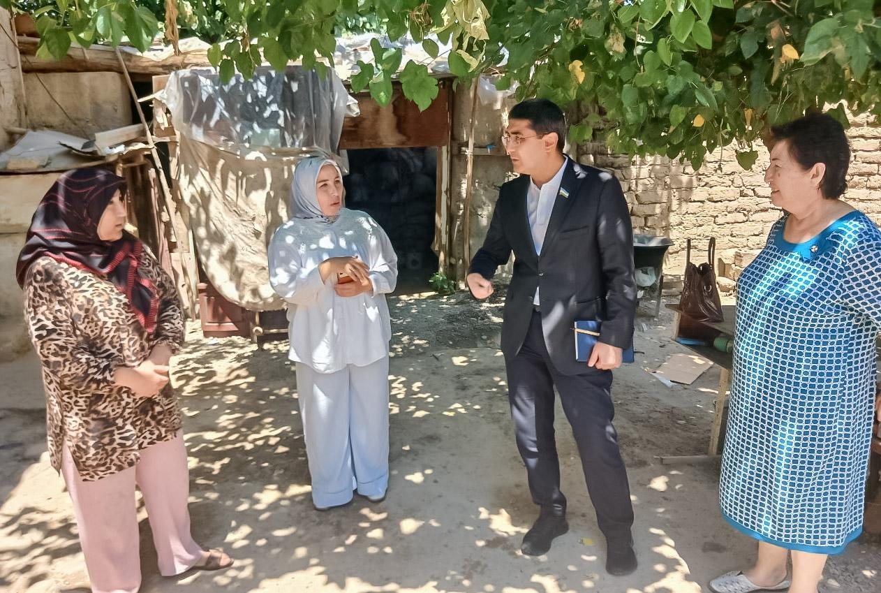 Toshkent tumanida aholi vakillari bilan muloqot va o‘rganishlar o‘tkazildi