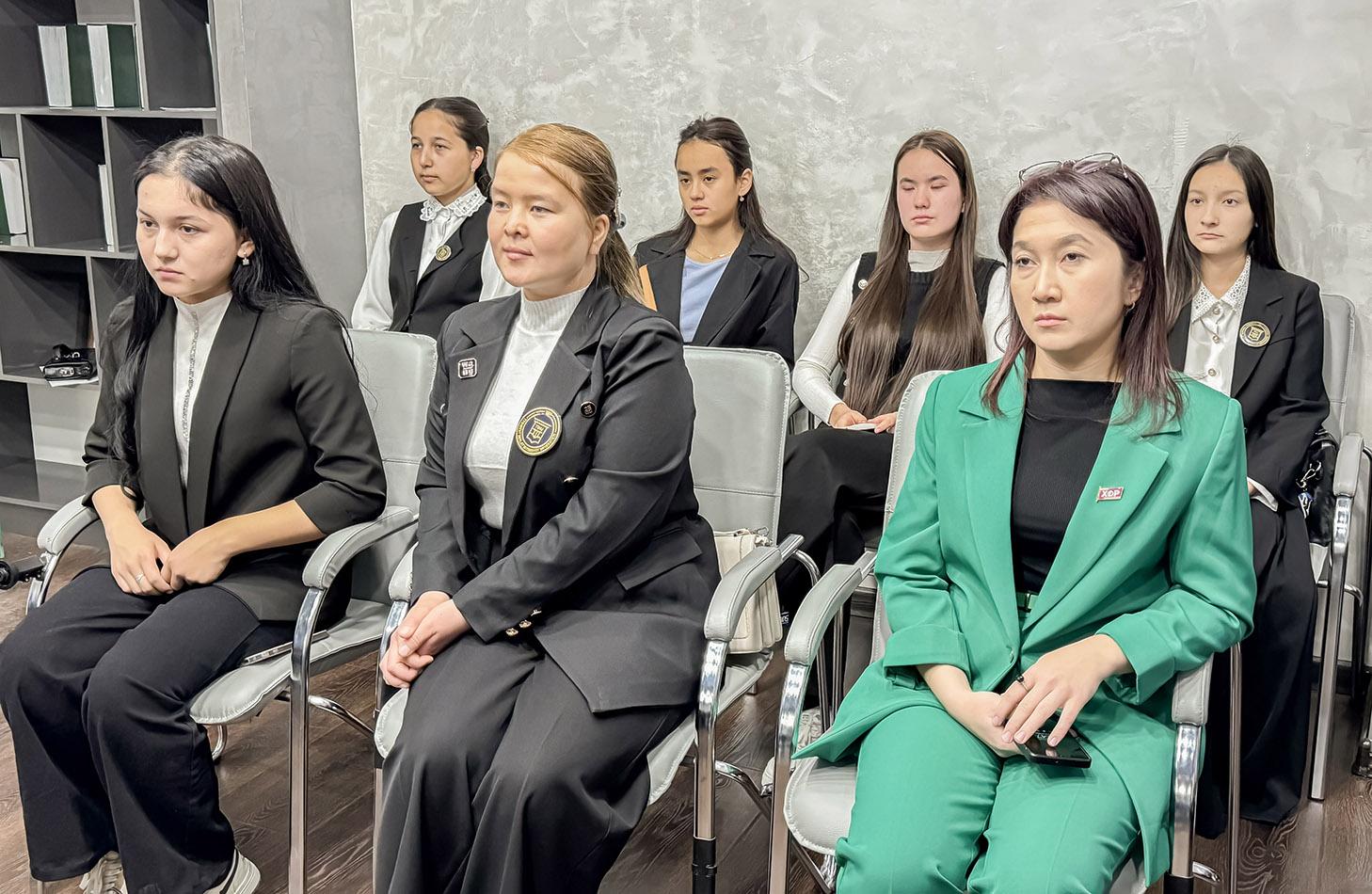 Ёшлардан таклиф ва ташаббуслар олинди